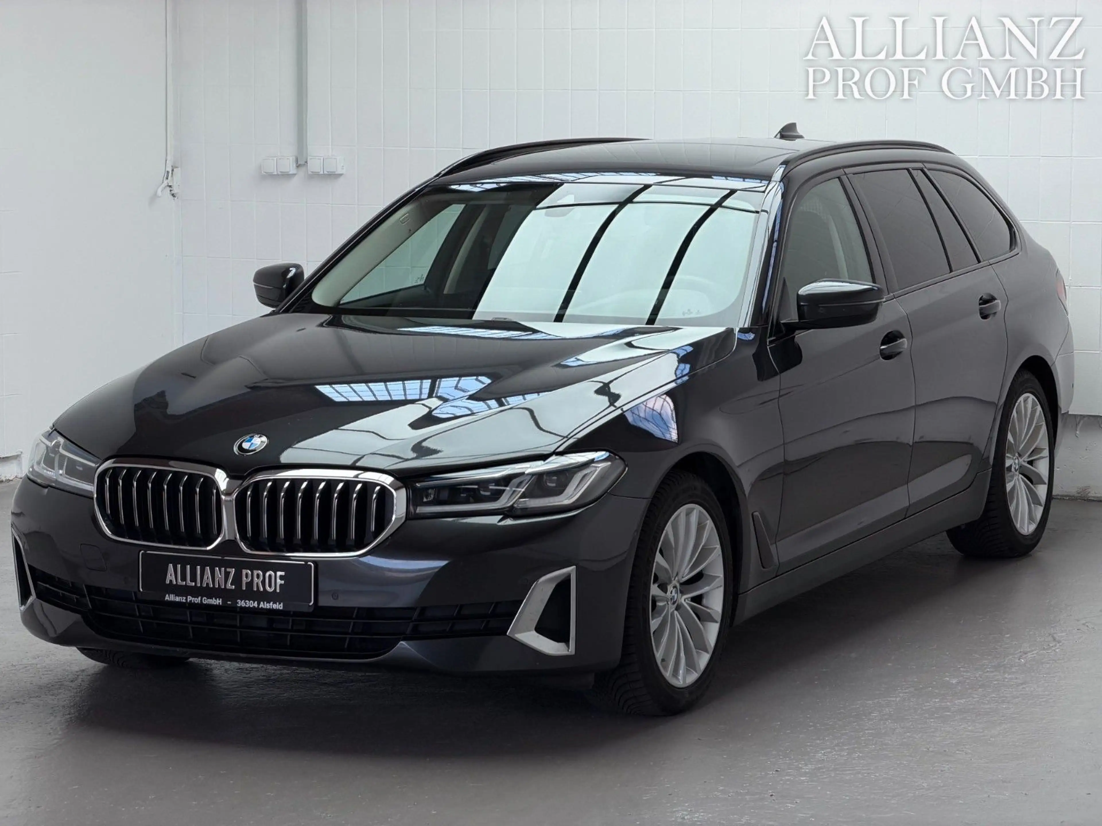 BMW 520 d Touring Luxury Laser HuD Pano H/K 4-Zonen — photo 3