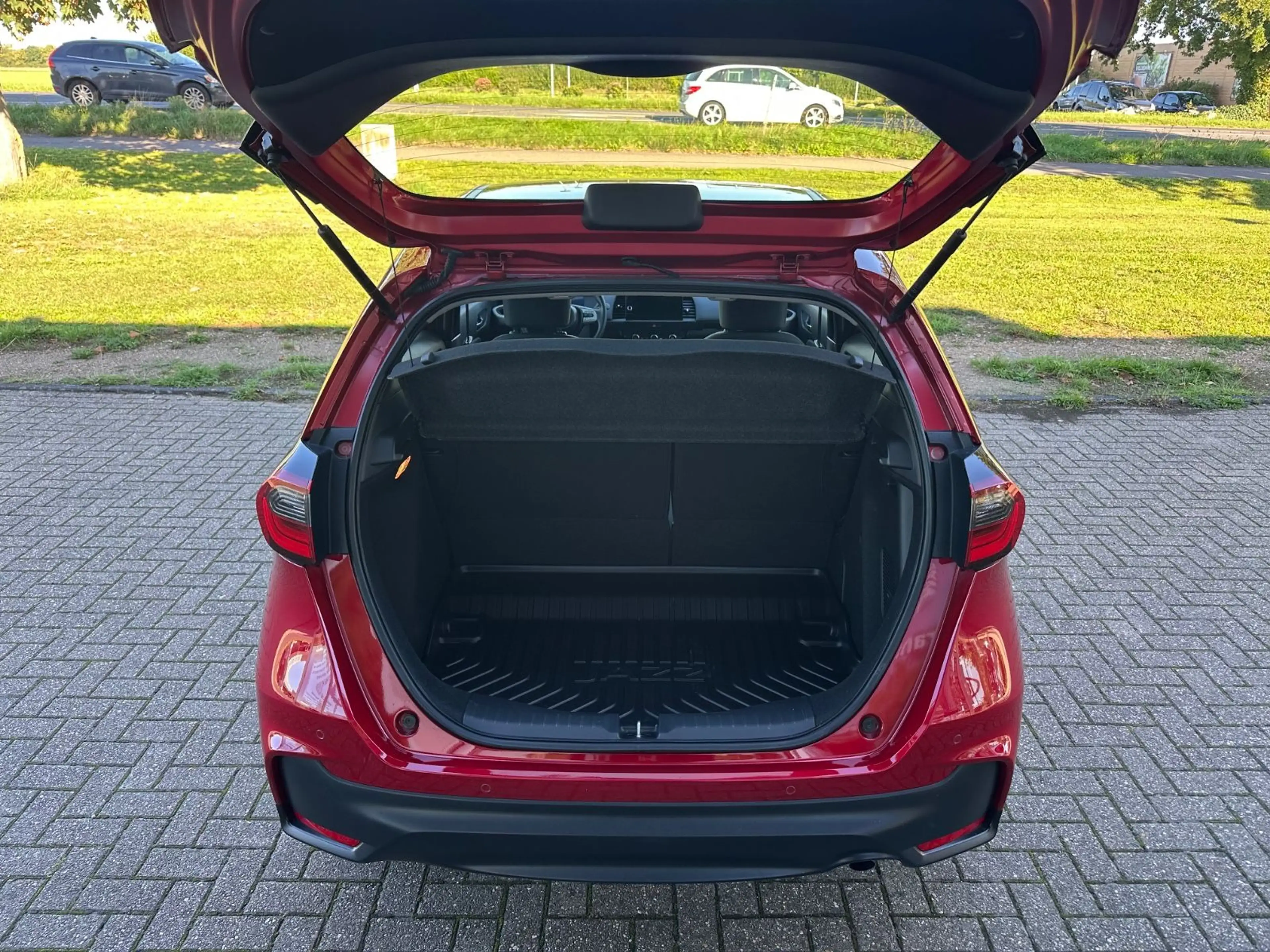 Honda Jazz 1.5 i-MMD Hybrid Elegance*NAVI*R-KAM*ACC* — photo 9