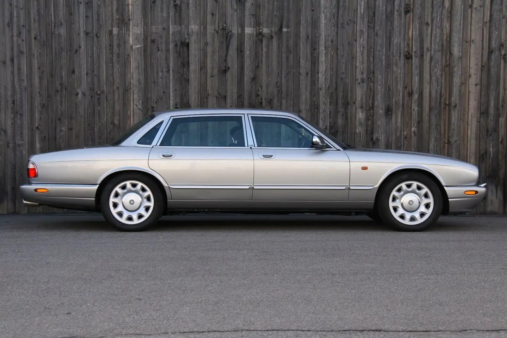 Jaguar Daimler V8 Langversion  2 Jahre Garantie Silber - 2