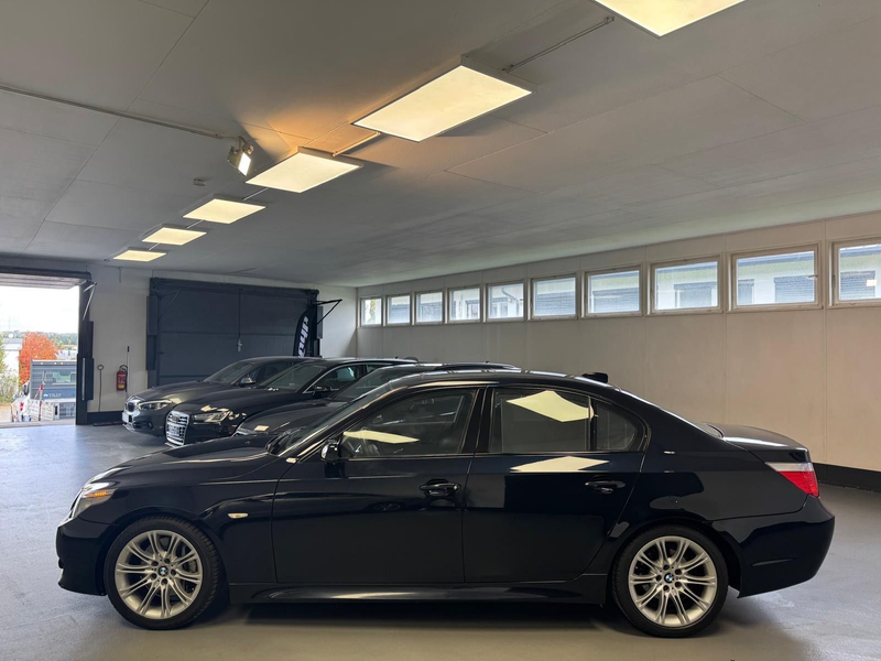 BMW 550 I A LIM*LEDER*BT*HEAD* NAVI*GSHD*M SPORT*V8* — photo 9