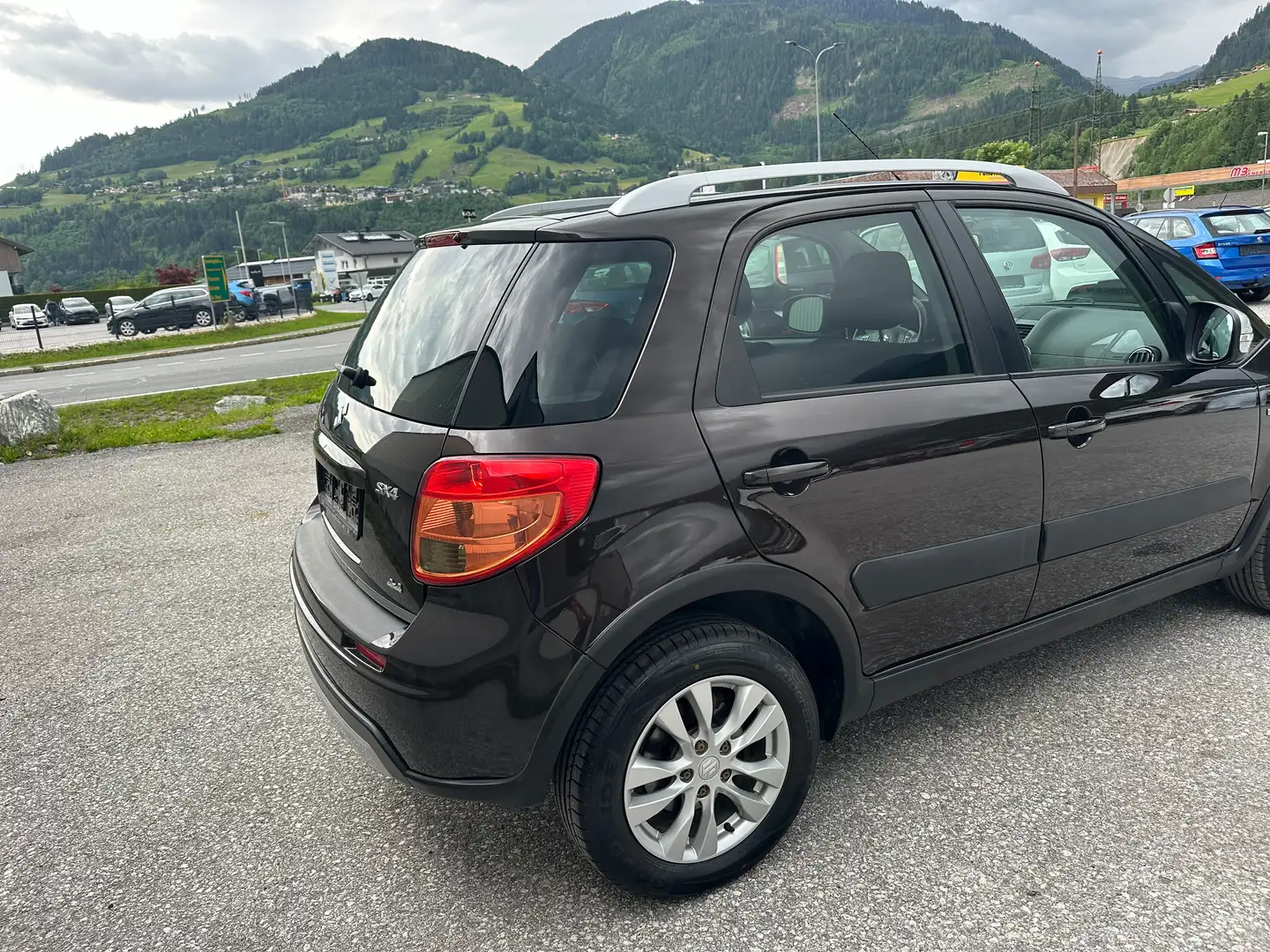 Suzuki SX4 2,0 GLX DDiS 4WD Pickerl 11/2013 Brun - 2
