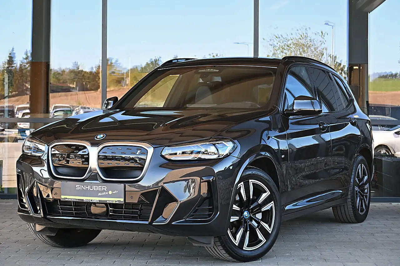 BMW iX3