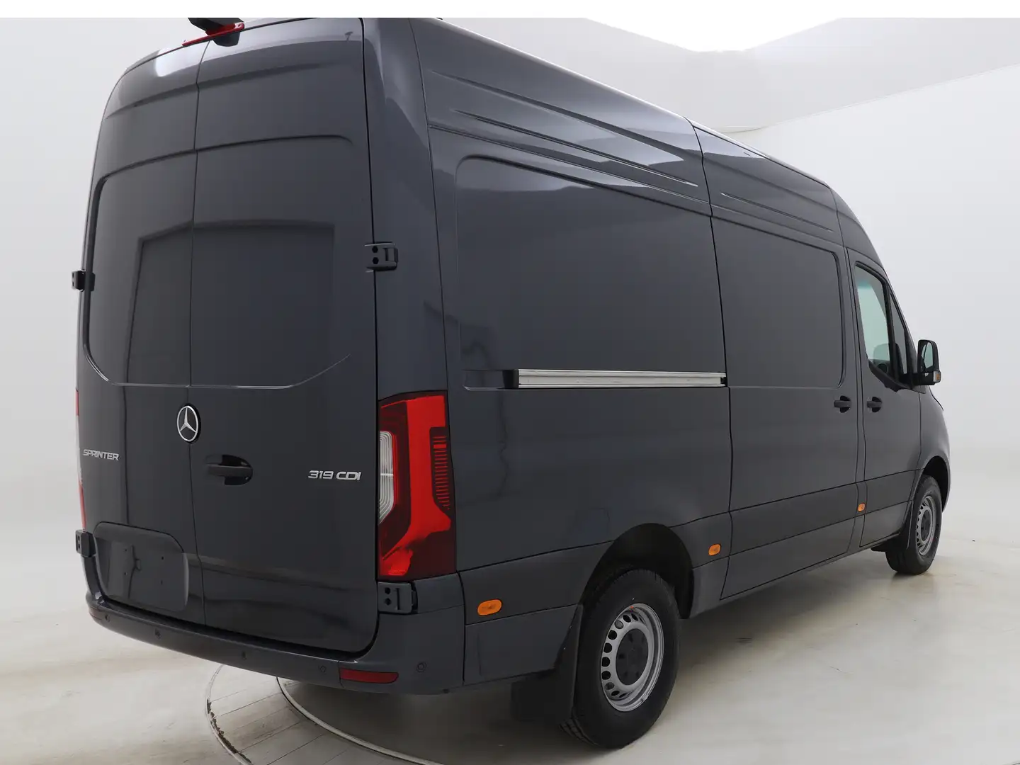 Mercedes-Benz Sprinter 319CDI 190PK Automaat L2H2 RWD SELECT | BPM Vrij | Grau - 2