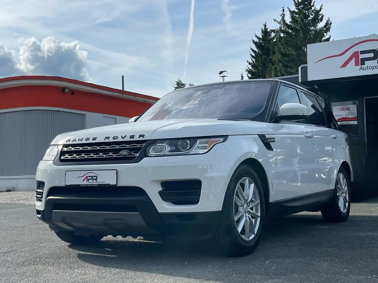 Land Rover Range Rover Sport 3.0 TDV6 HSE Navi Pano LED Weiß - 1