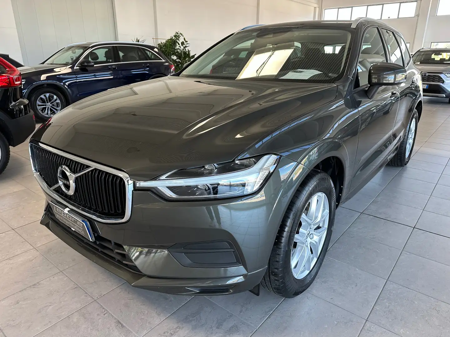 Volvo XC60 XC60 2.0 d4 Business Plus geartronic my20 Groen - 1