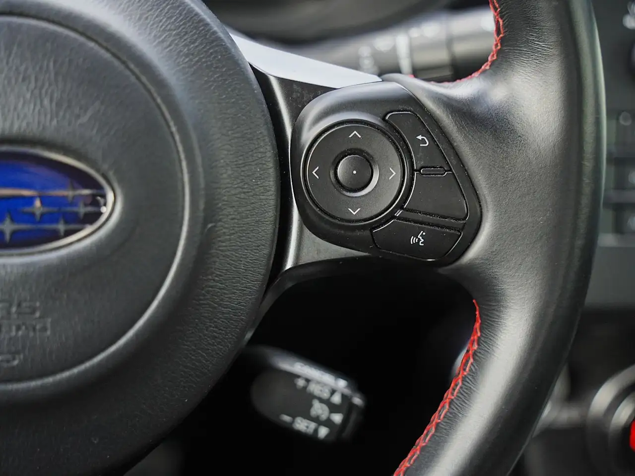 Subaru BRZ снимка Subaru BRZ
