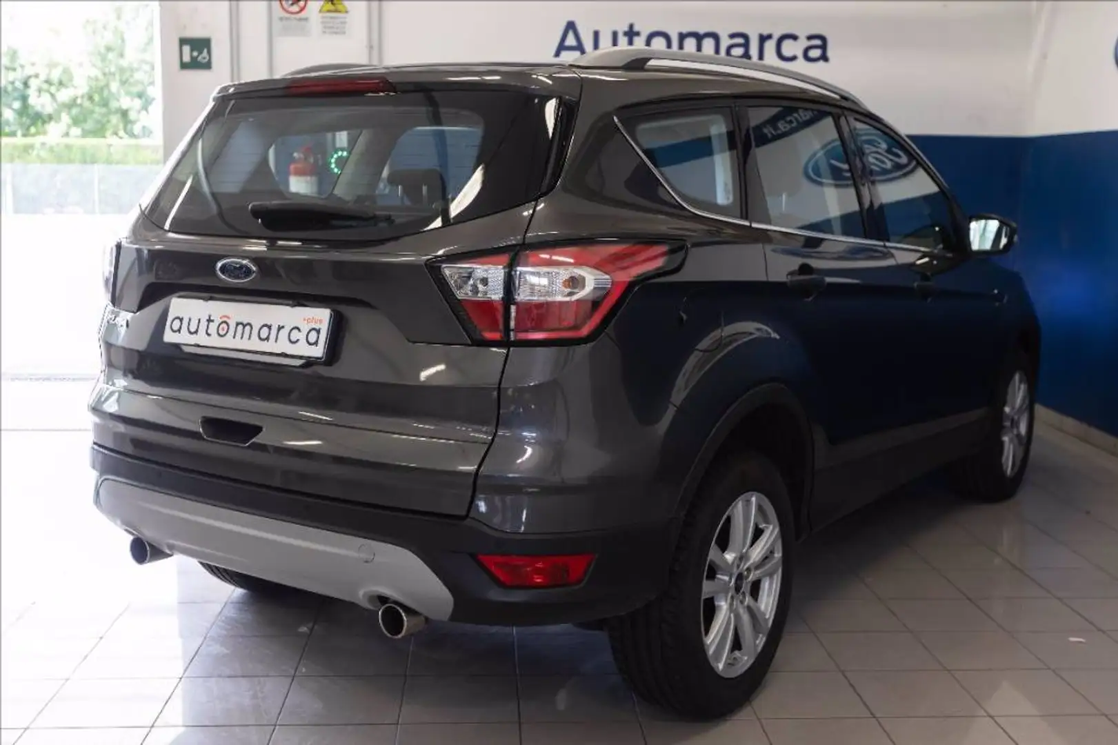 Ford Kuga 2.0 tdci Business s&s 2wd 120cv powershift my19.25 Gris - 2