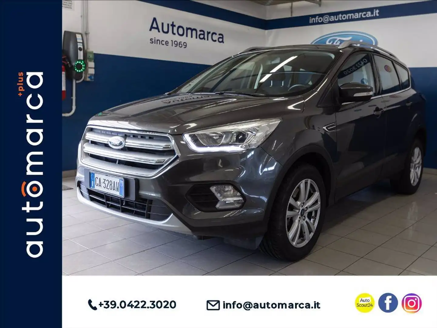 Ford Kuga 2.0 tdci Business s&s 2wd 120cv powershift my19.25 Gris - 1