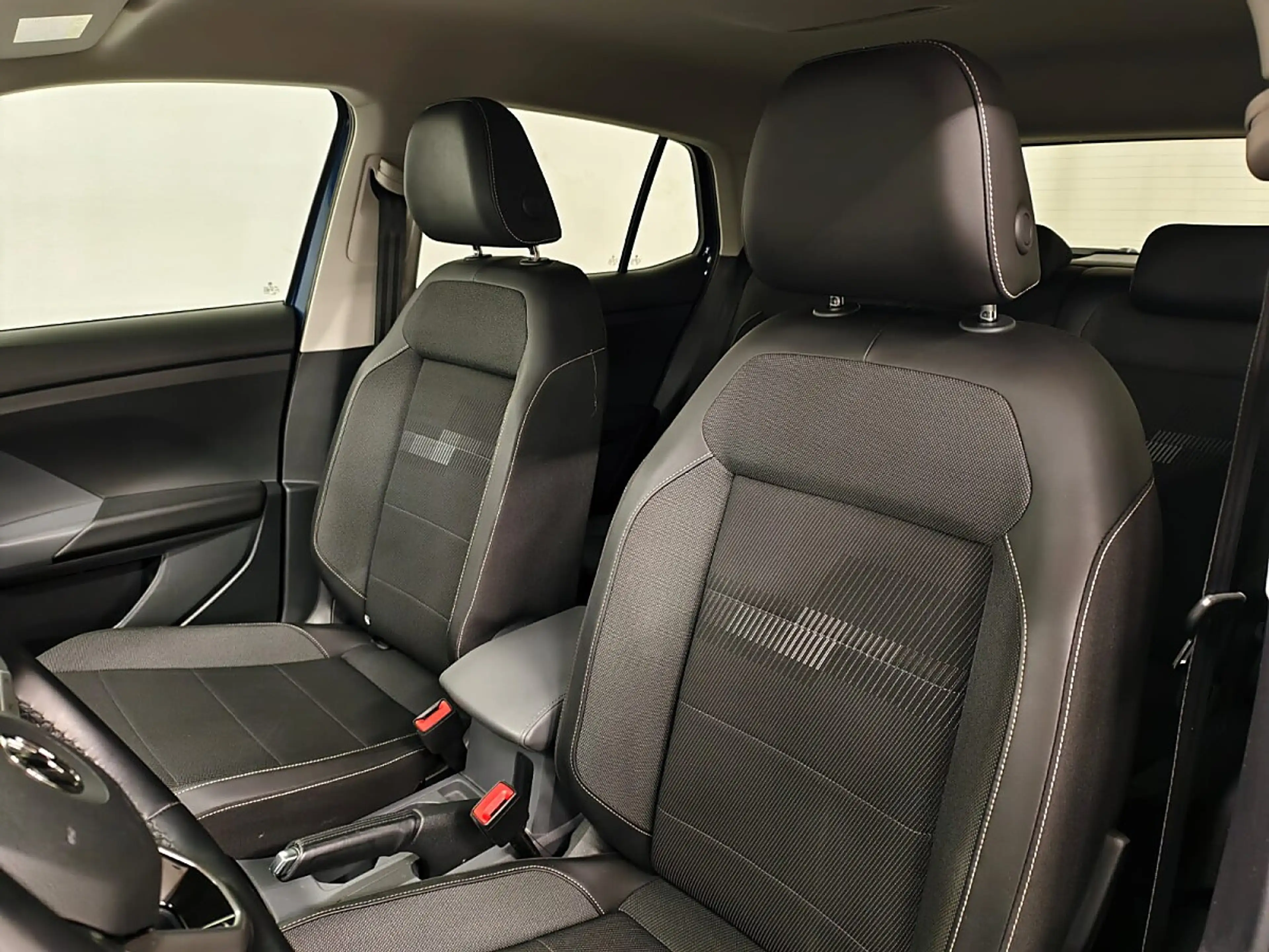 Volkswagen T-Cross 1,0 TSI DSG, LED, Dig.Cockpit, AC-Aut. — photo 14