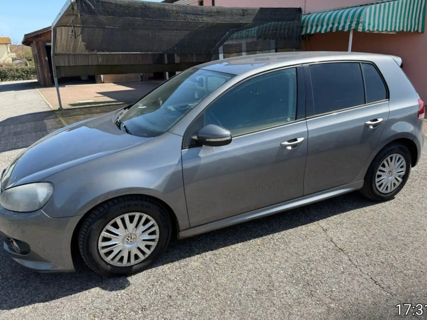 Volkswagen Golf Golf VI 2008 5p 1.6 tdi Highline Grigio - 1