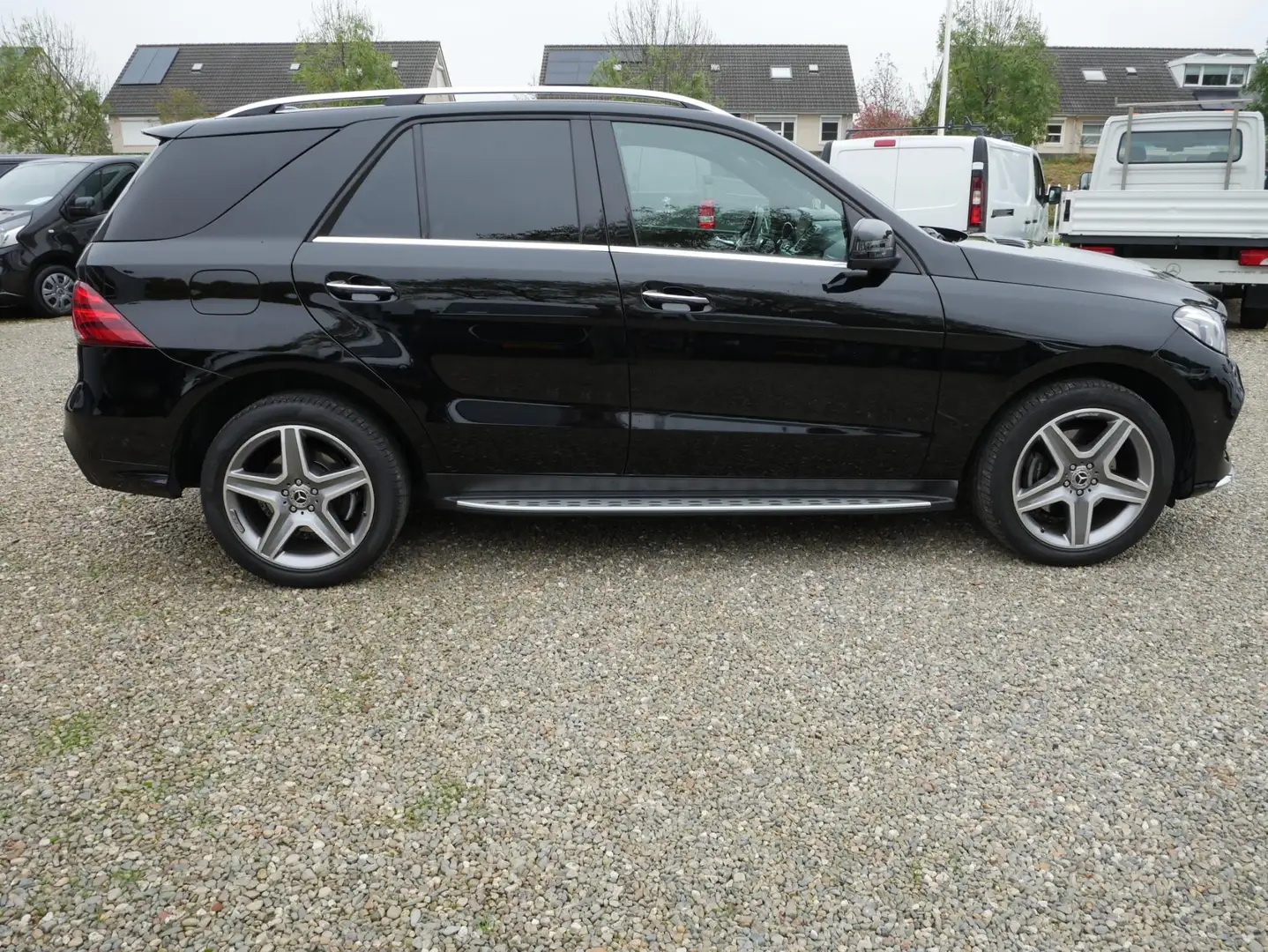 Mercedes-Benz GLE 350 350D, 4MATIC, AMG pakket, Grijs Kenteken Zeer comp Black - 2