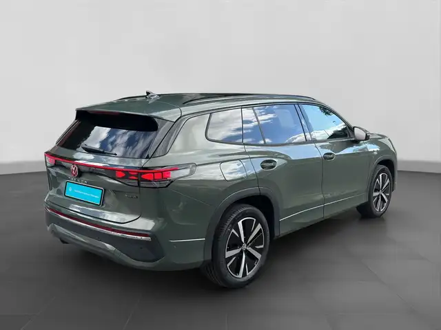 Volkswagen Tayron view 3