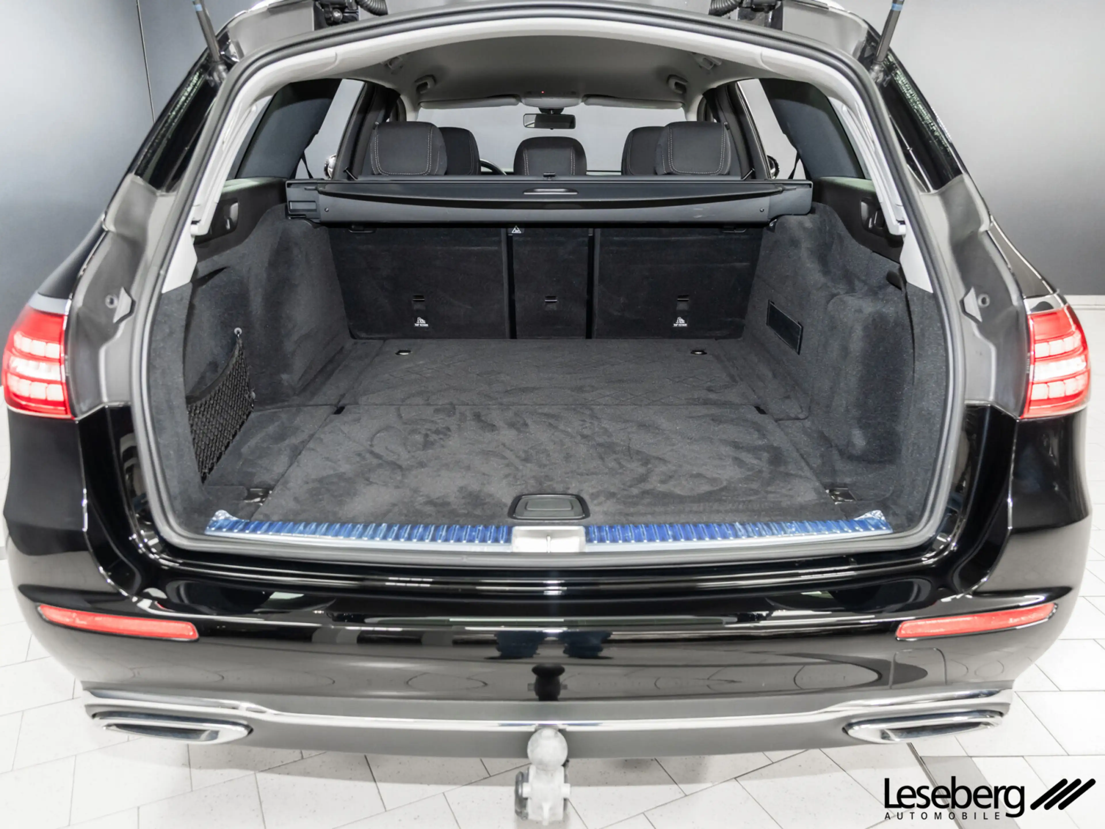 Mercedes-Benz E 200 E 200 d T Avantgarde LED/AHK/Kamera/9G/DAB/SHZ/ — photo 9