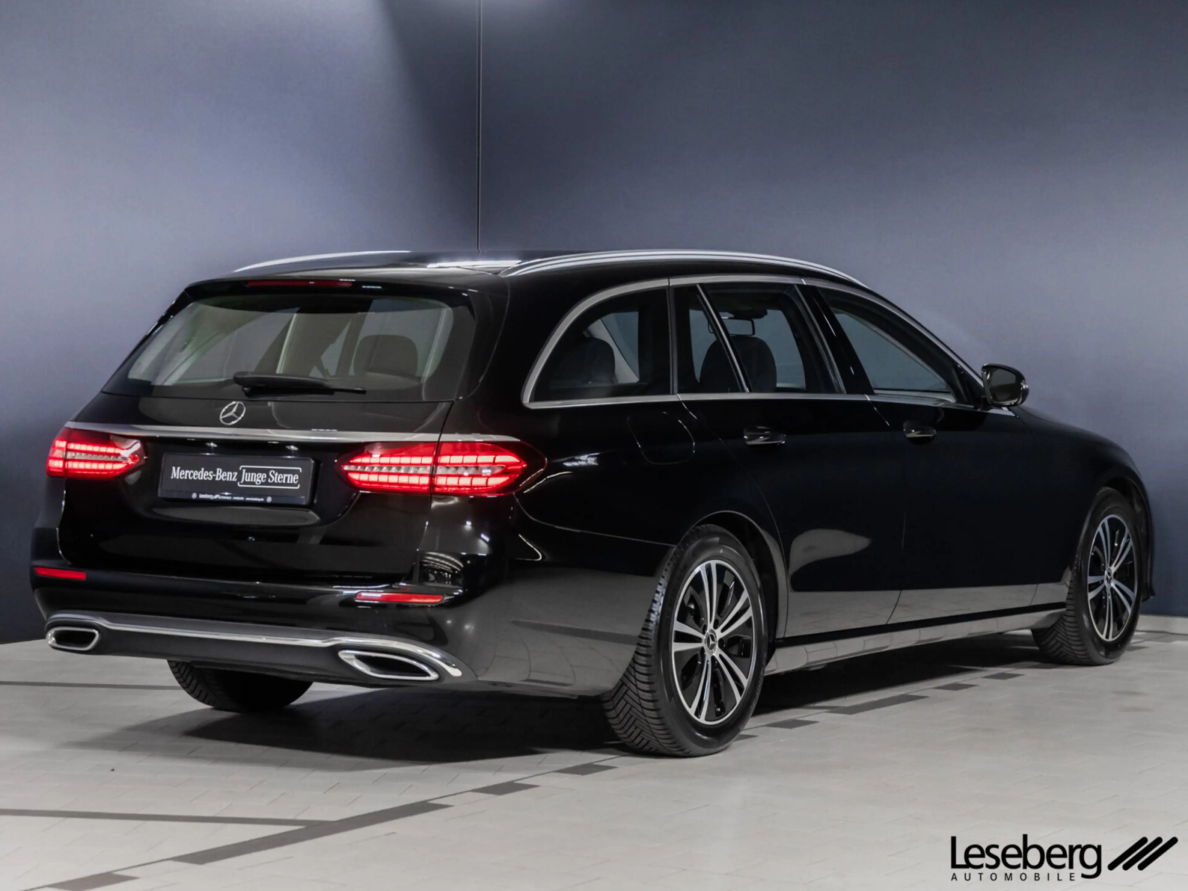 Mercedes-Benz E 200 E 200 d T Avantgarde LED/AHK/Kamera/9G/DAB/SHZ/ — photo 2