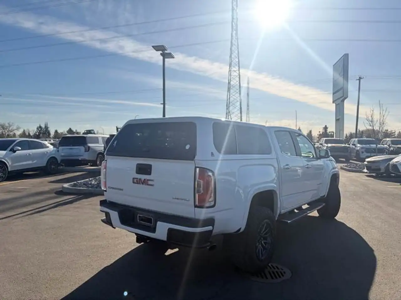 GMC Canyon снимка GMC Canyon