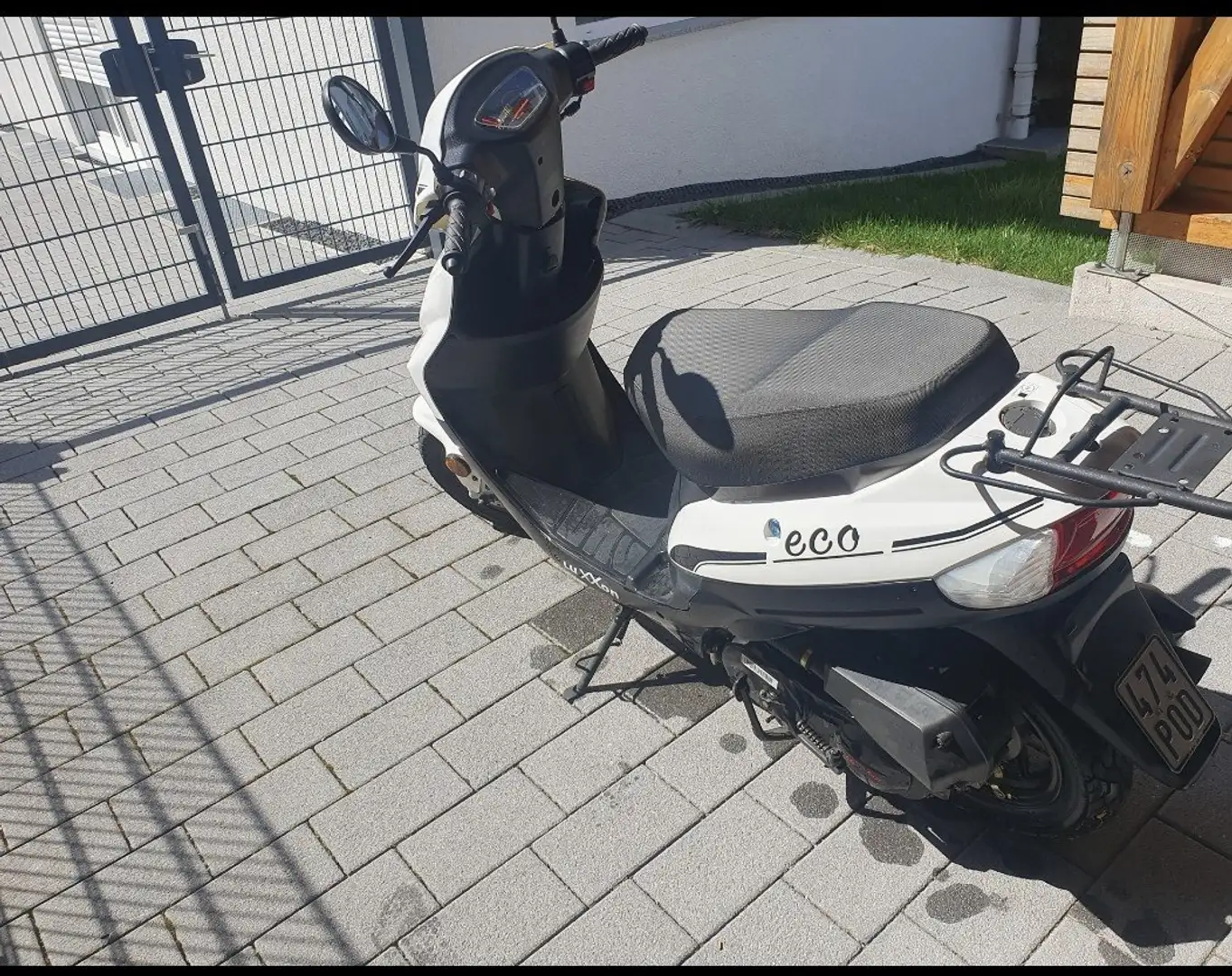 Luxxon ECO EUR4 / 1,8 kW / 45 Km/h Beyaz - 2