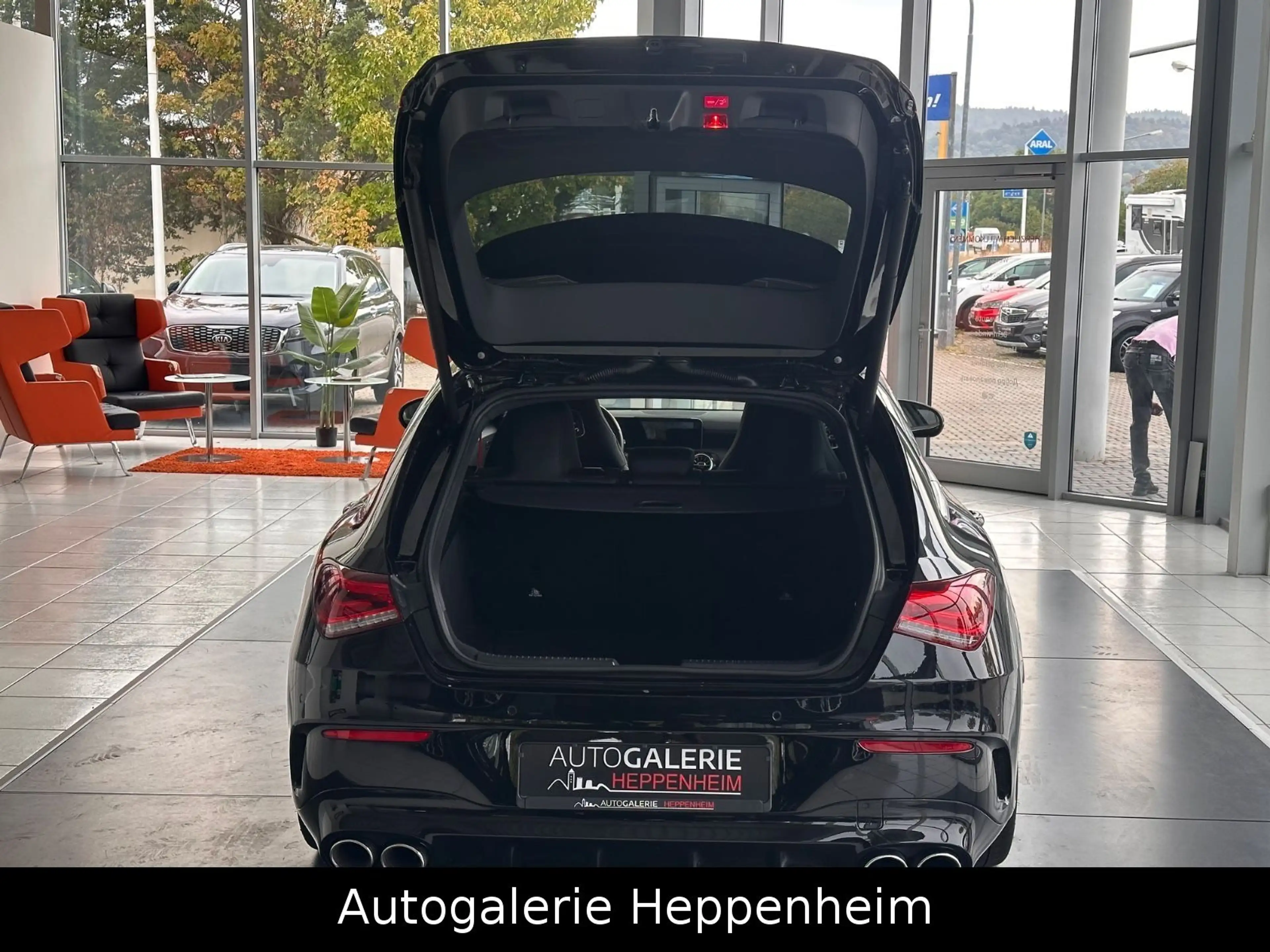 Mercedes-Benz CLA 45 AMG — photo 9