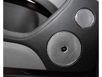 V8 FIRST EDITION **STARTECH**LED/MULLINER/VOLL