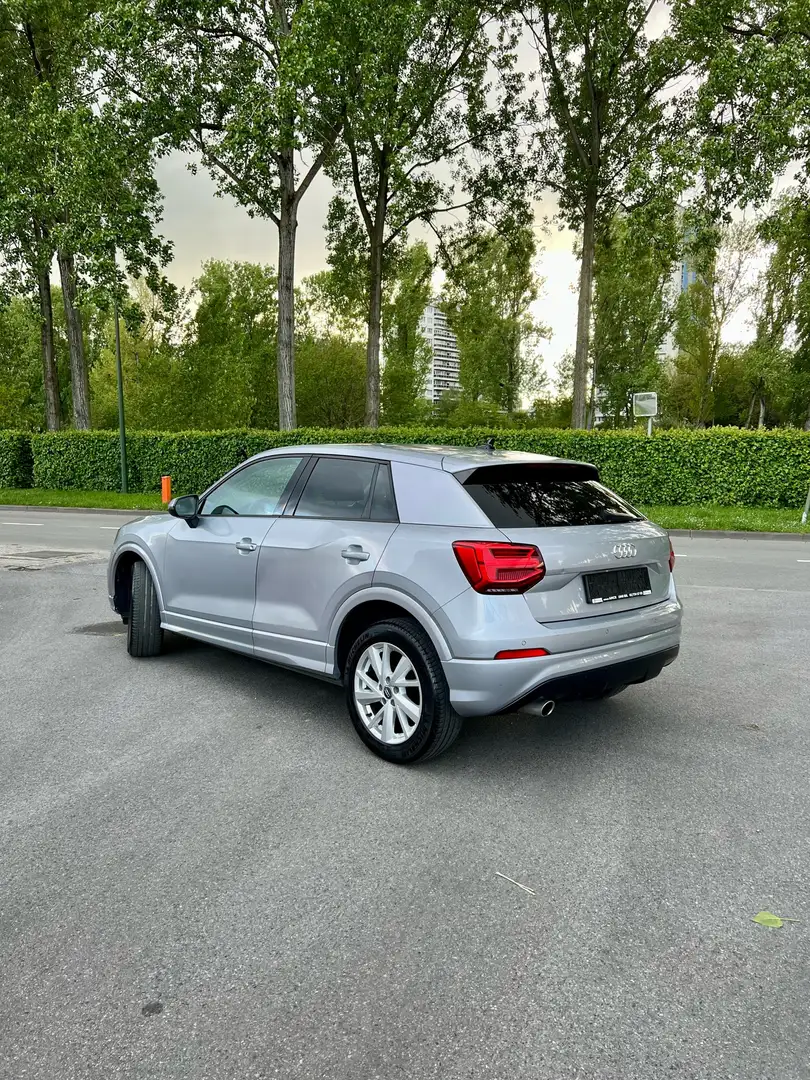 Audi Q2 Auto - S-line S Tronic - First Owner - full option Grijs - 2