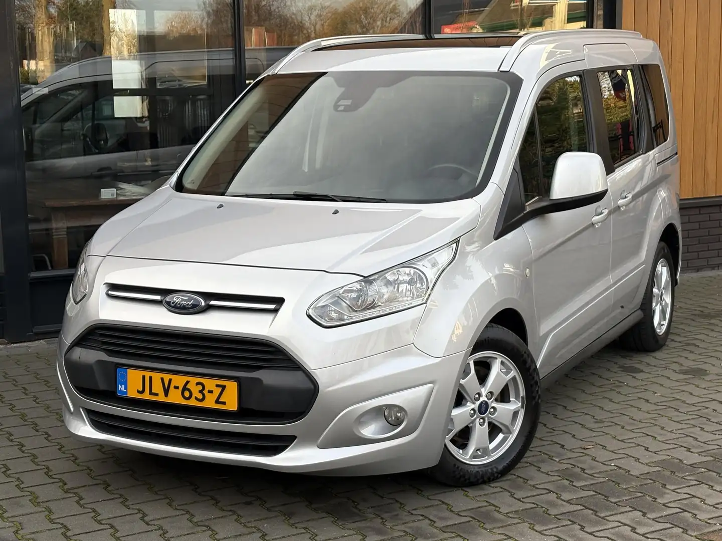 Ford Tourneo Connect 1.0 Titanium Panoramadak, Cruise, PDC. Garantie Grau - 2