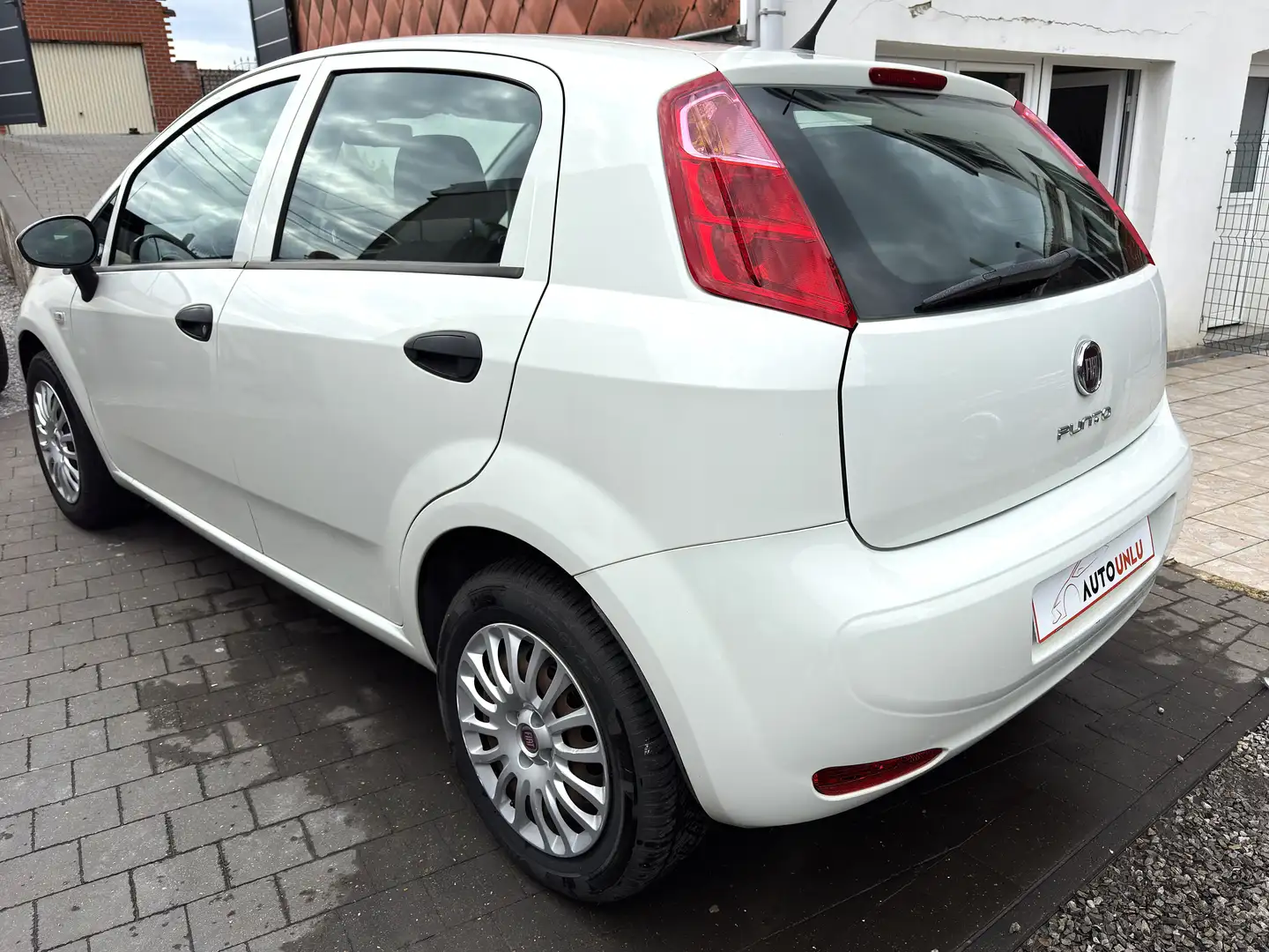 Fiat Punto 1.2i Weiß - 2