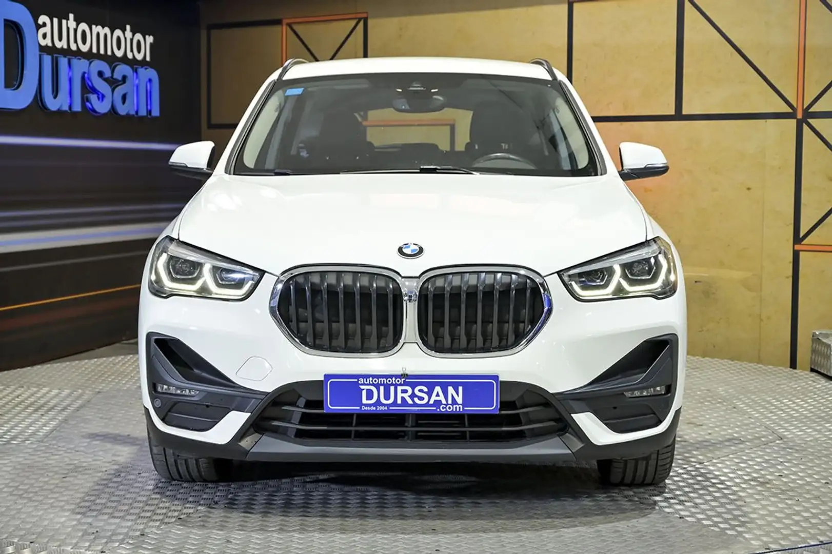 BMW X1 sDrive 18dA Wit - 2