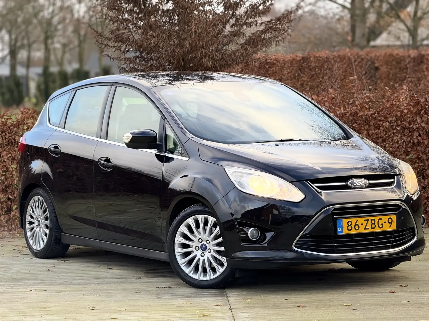 Ford C-Max 1.6 Eco. Lease Titanium NwApk Nap Cruise trekhaak Zwart - 1