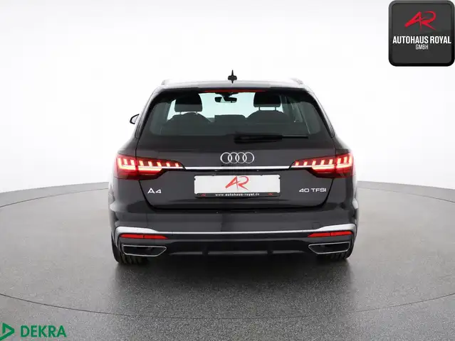 Audi A4 view 4
