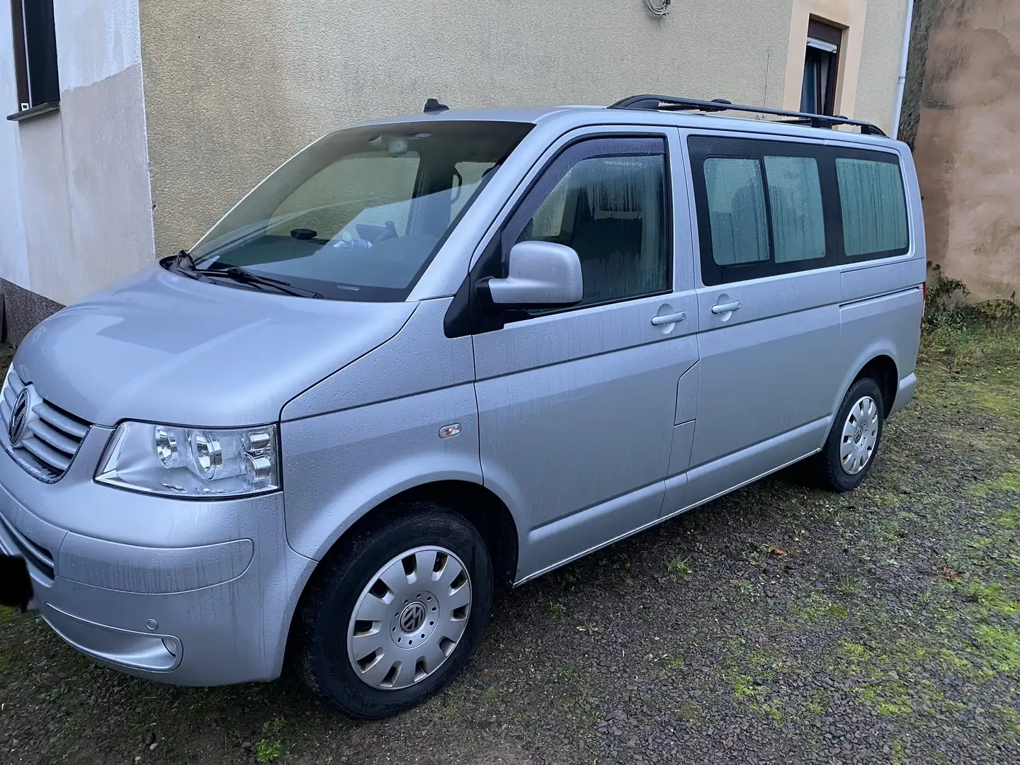 Volkswagen T5 California Caravelle Comfortline Grau - 2
