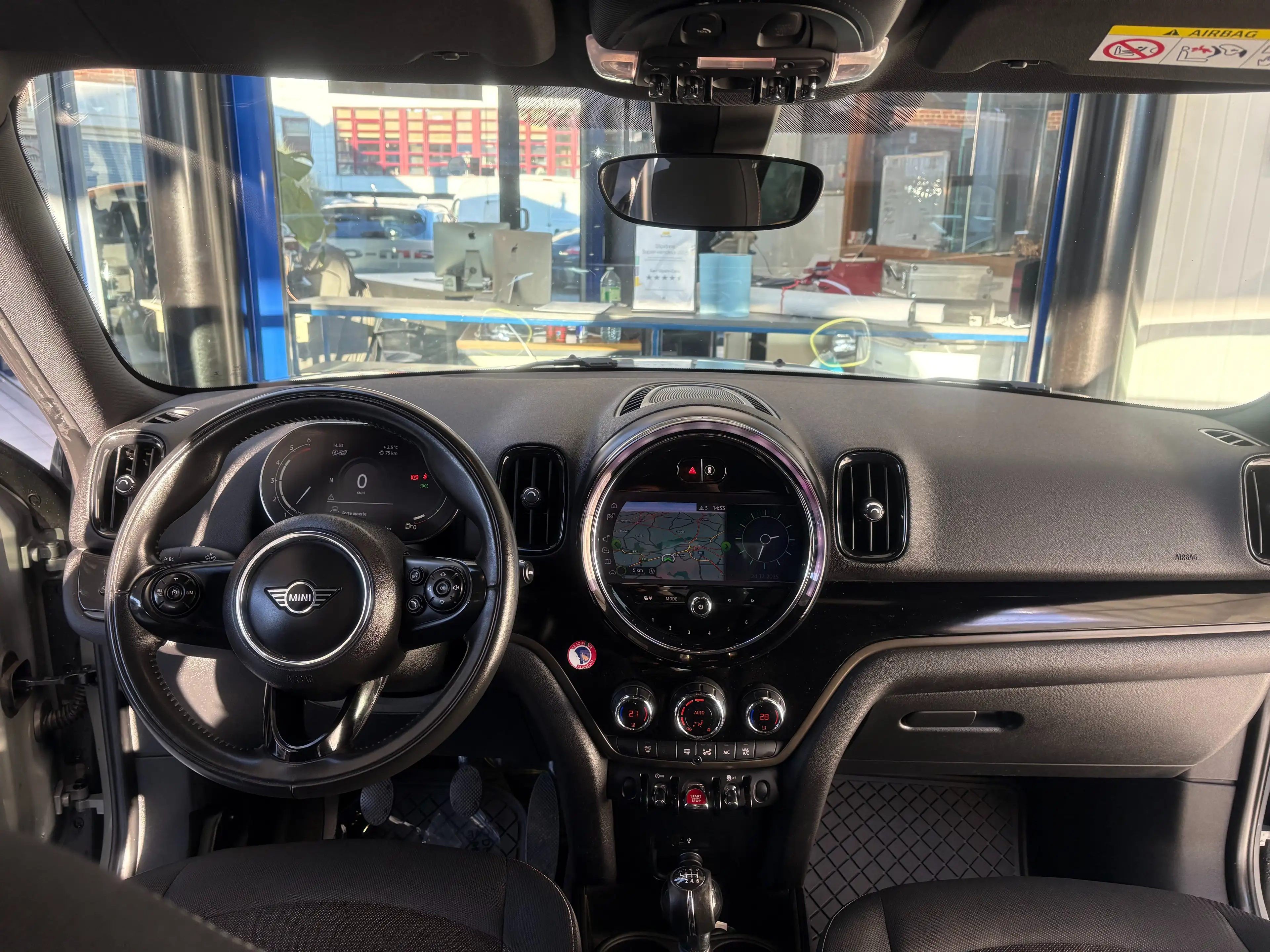MINI Cooper D Countryman Mini Countryman 2.0D *XENON * GPS * PDC * JANTES* — photo 10