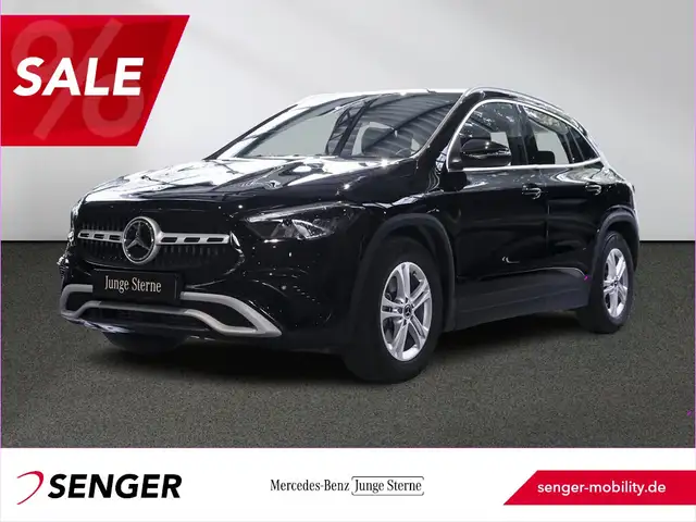 Mercedes-Benz GLA 200 Advanced Rückfahrkamera Navi-Premium LED