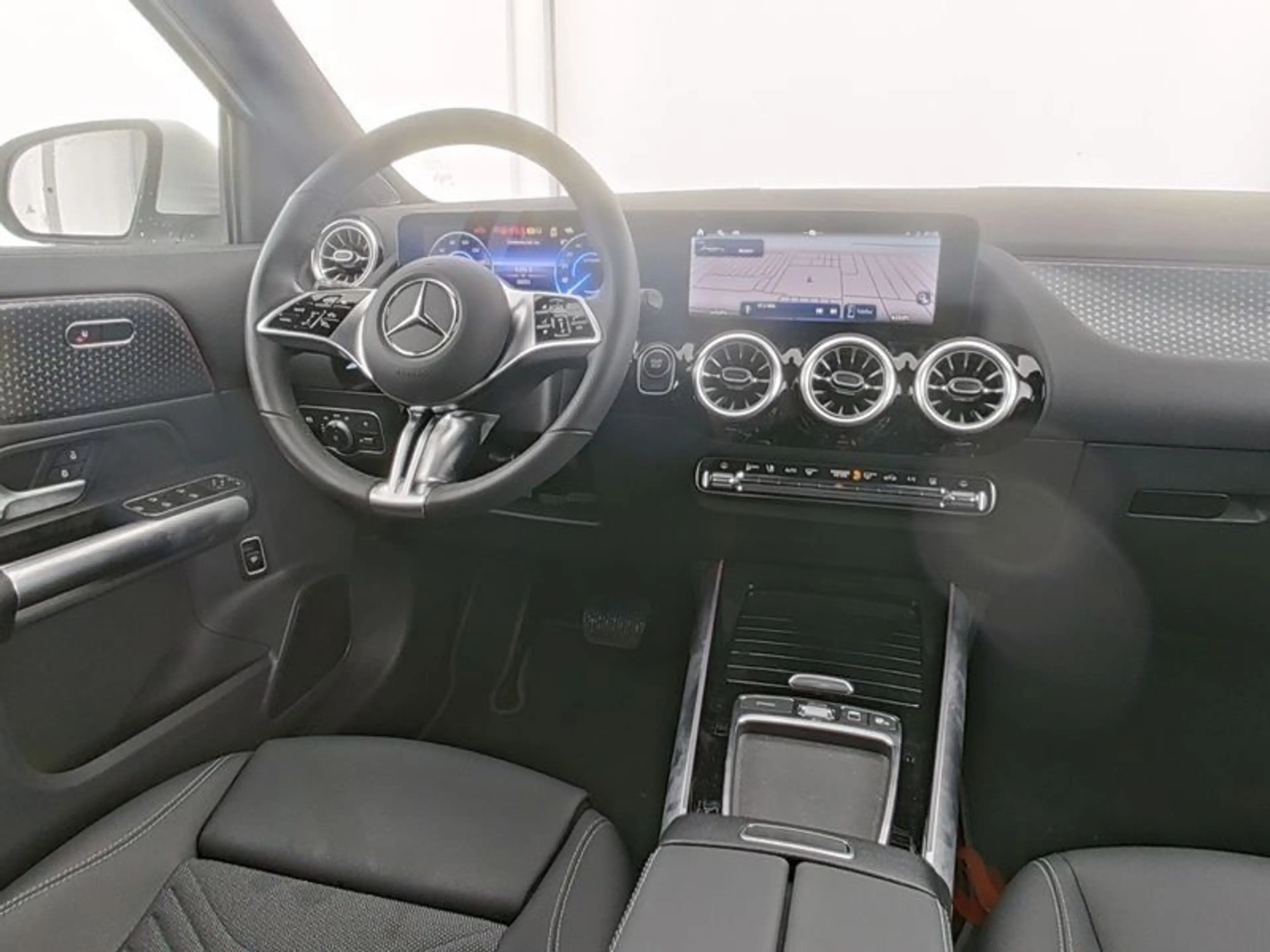 Mercedes-Benz EQA 350 4M PROG-ADV+ SOUND KEYLG WDGS WINTER VZA — photo 8
