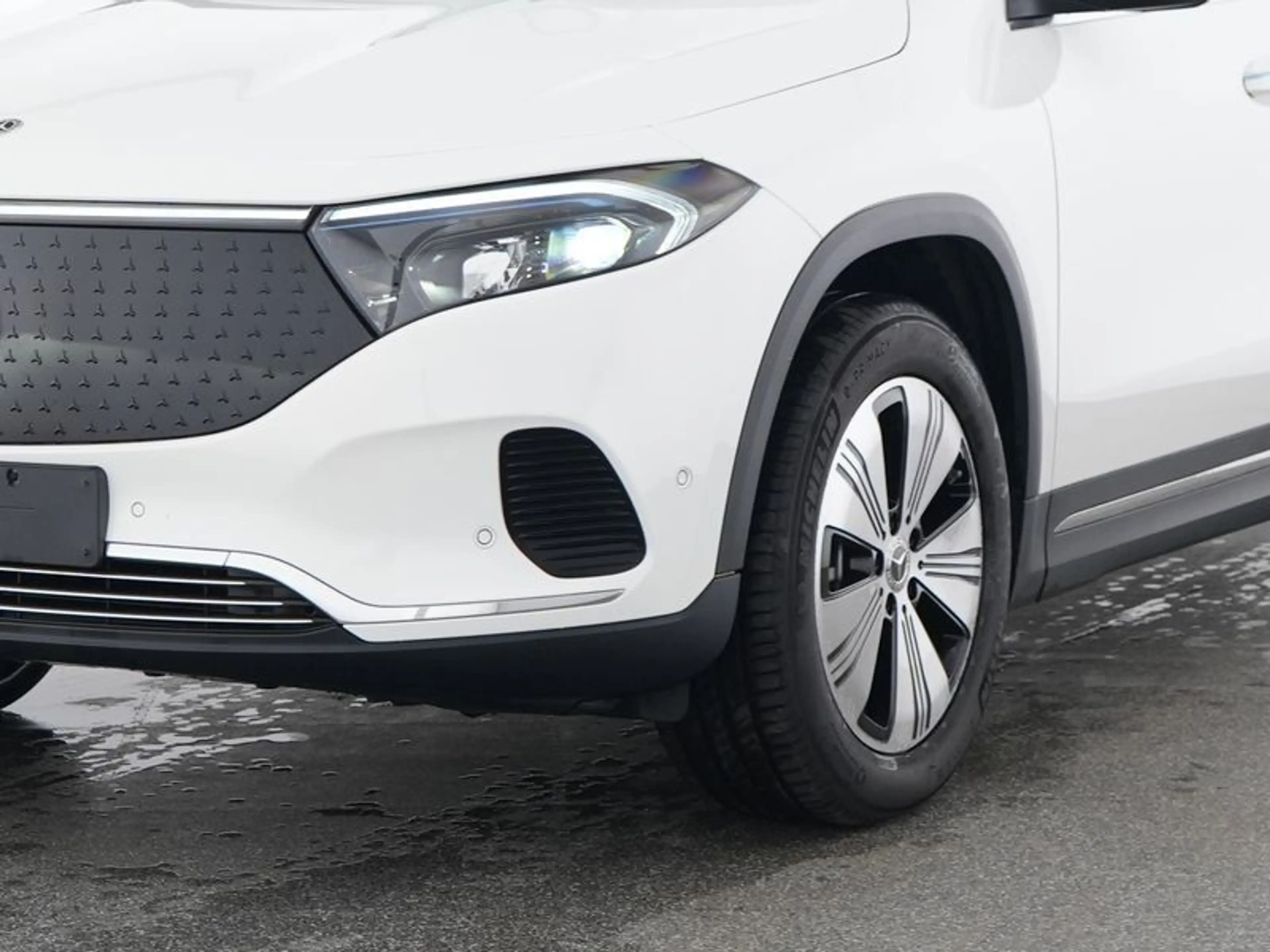Mercedes-Benz EQA 350 4M PROG-ADV+ SOUND KEYLG WDGS WINTER VZA — photo 3