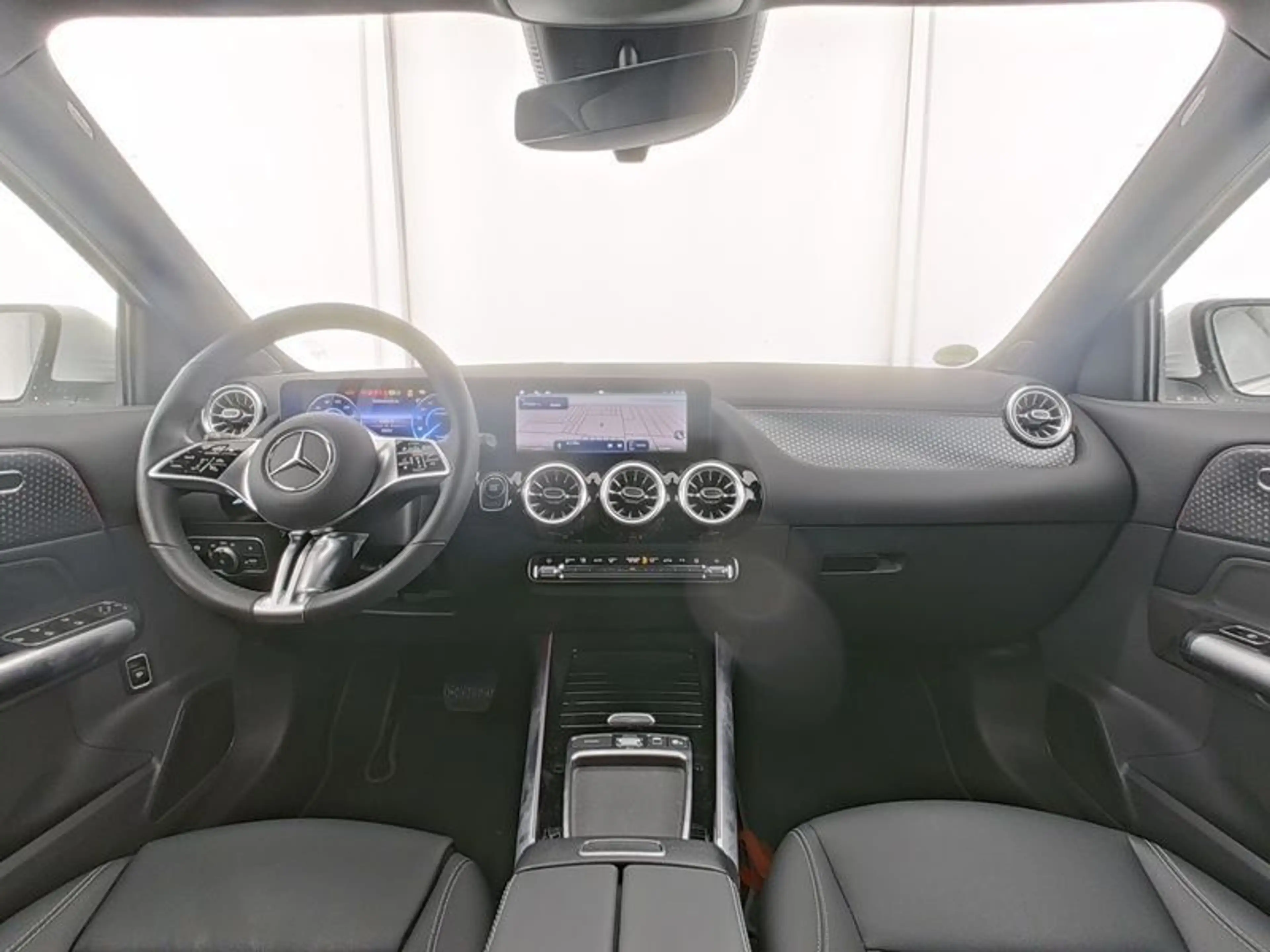 Mercedes-Benz EQA 350 4M PROG-ADV+ SOUND KEYLG WDGS WINTER VZA — photo 9
