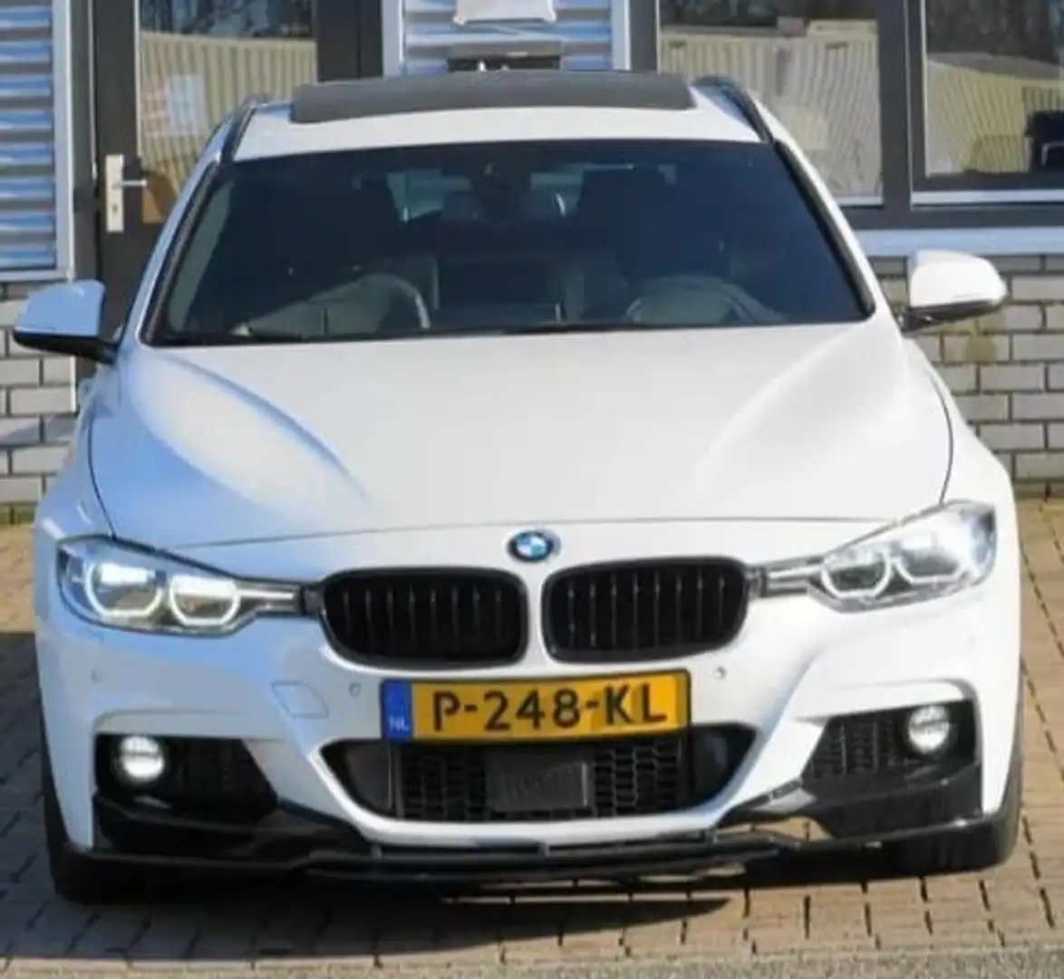 BMW 335 335d Touring xDrive Sport-Aut. M Sport Line - 2