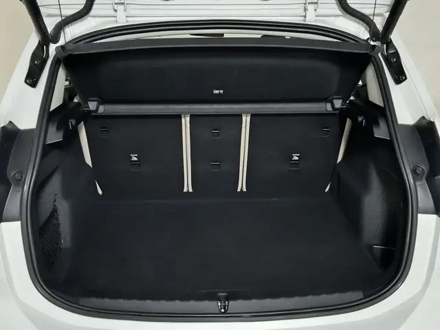 BMW 2 Series view 13