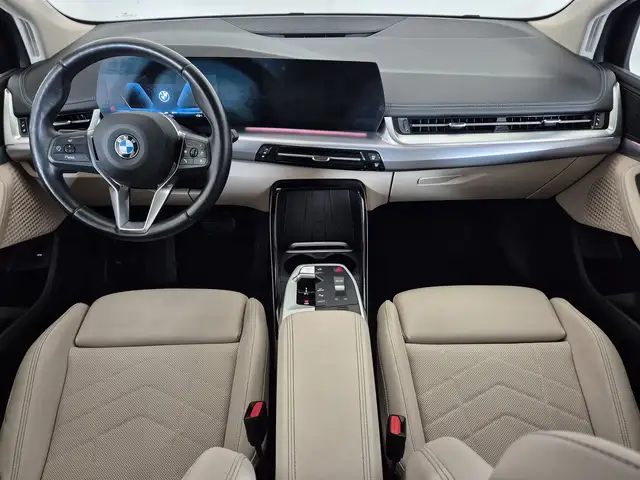BMW 2 Series view 9