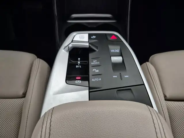 BMW 2 Series view 10