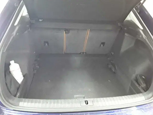 Audi Q3 view 15