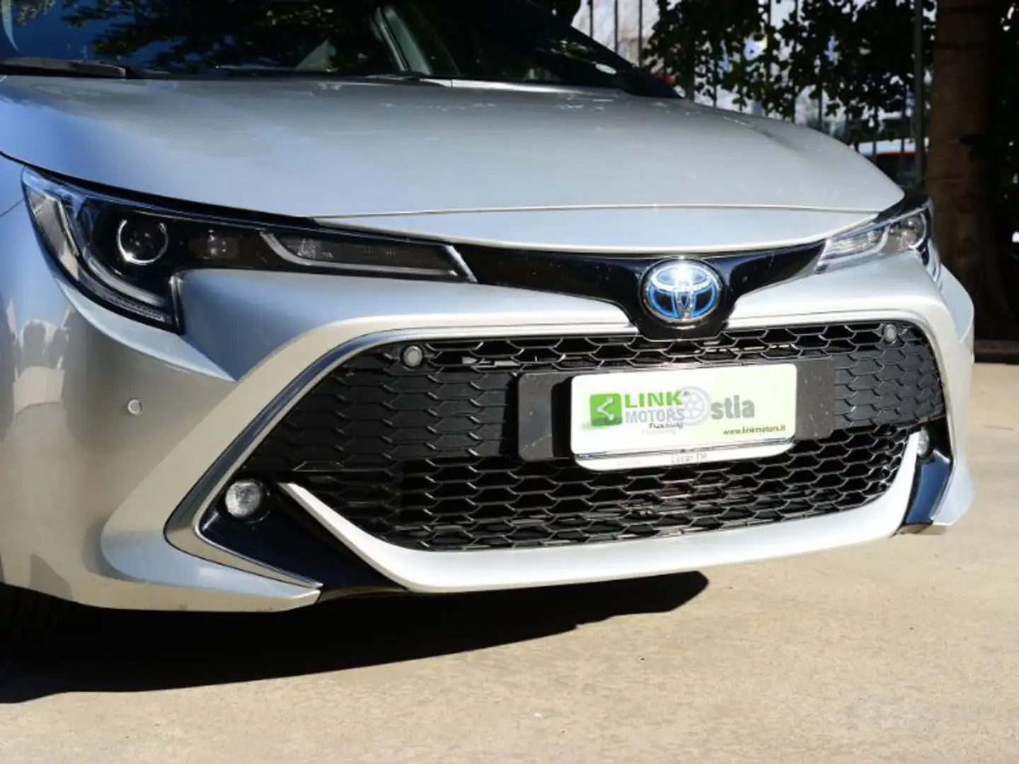 Toyota Corolla 2.0 Hybrid Lounge Grigio - 1