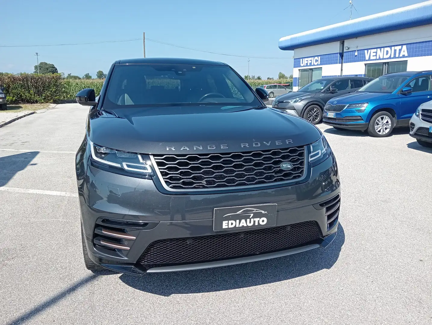 Land Rover Range Rover Velar Range Rover Velar  3.0 V6 sd6 R DYNAMIC 300cv Grau - 2