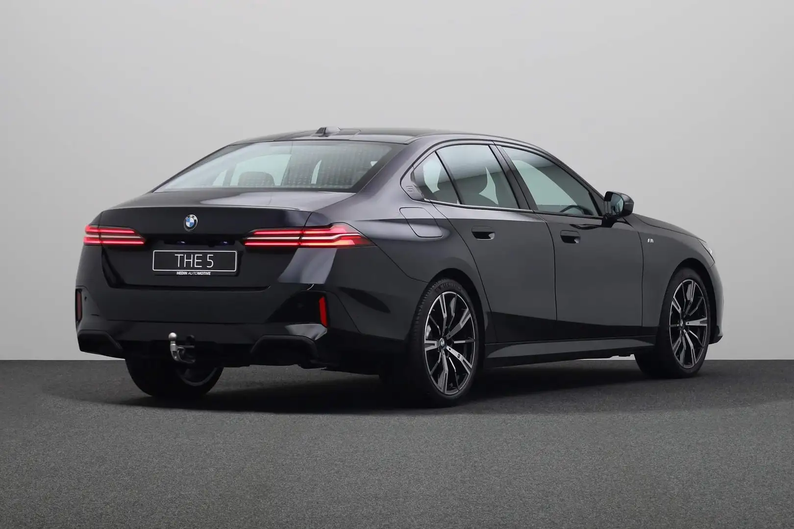 BMW 520 5-serie 520i | M-Sportpakket | Adaptief Onderstel Zwart - 2