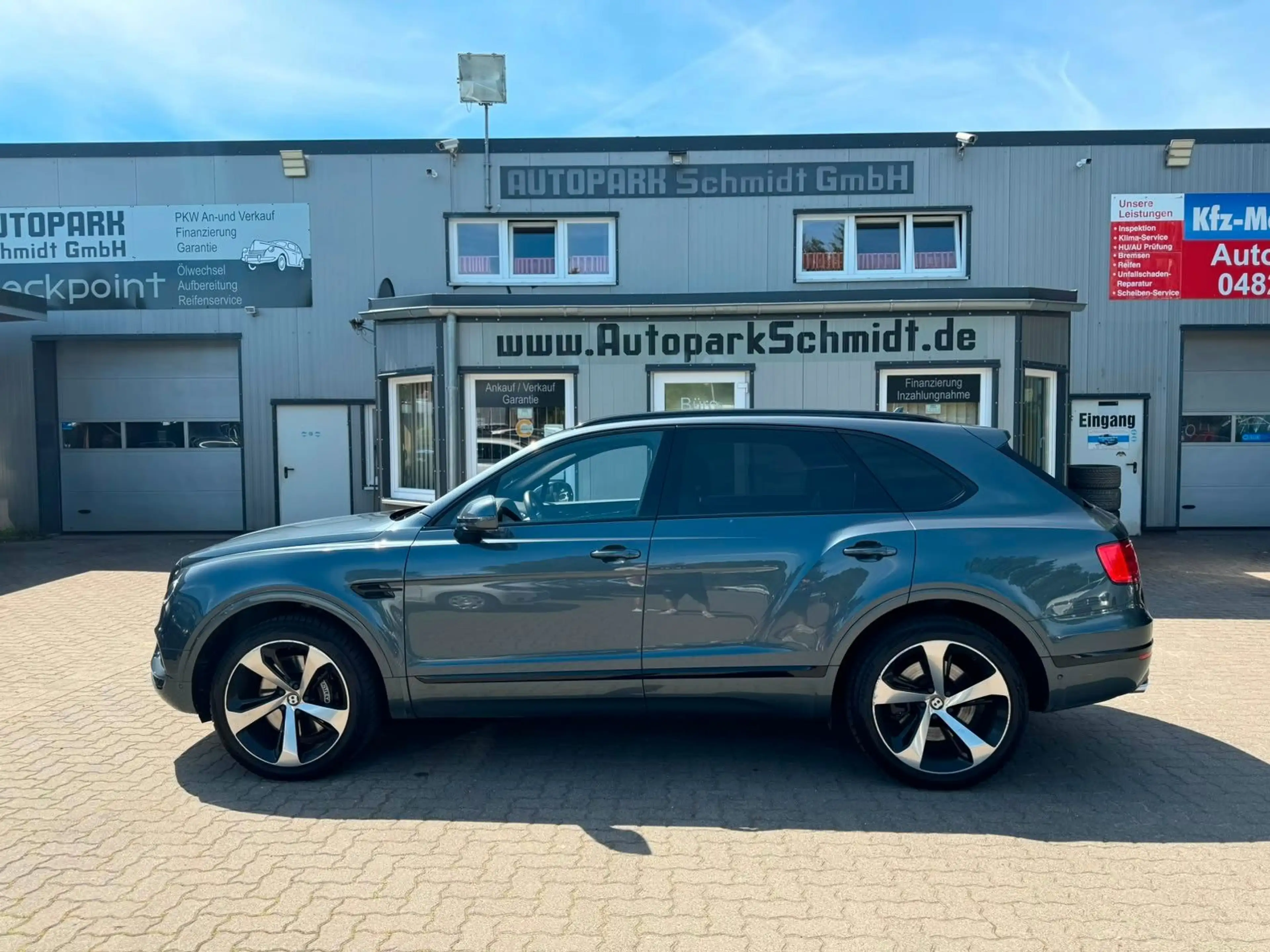 Bentley Bentayga V8 1-HAND*MWST*HUD*AIR*SOFT*360°*PANO! — photo 4