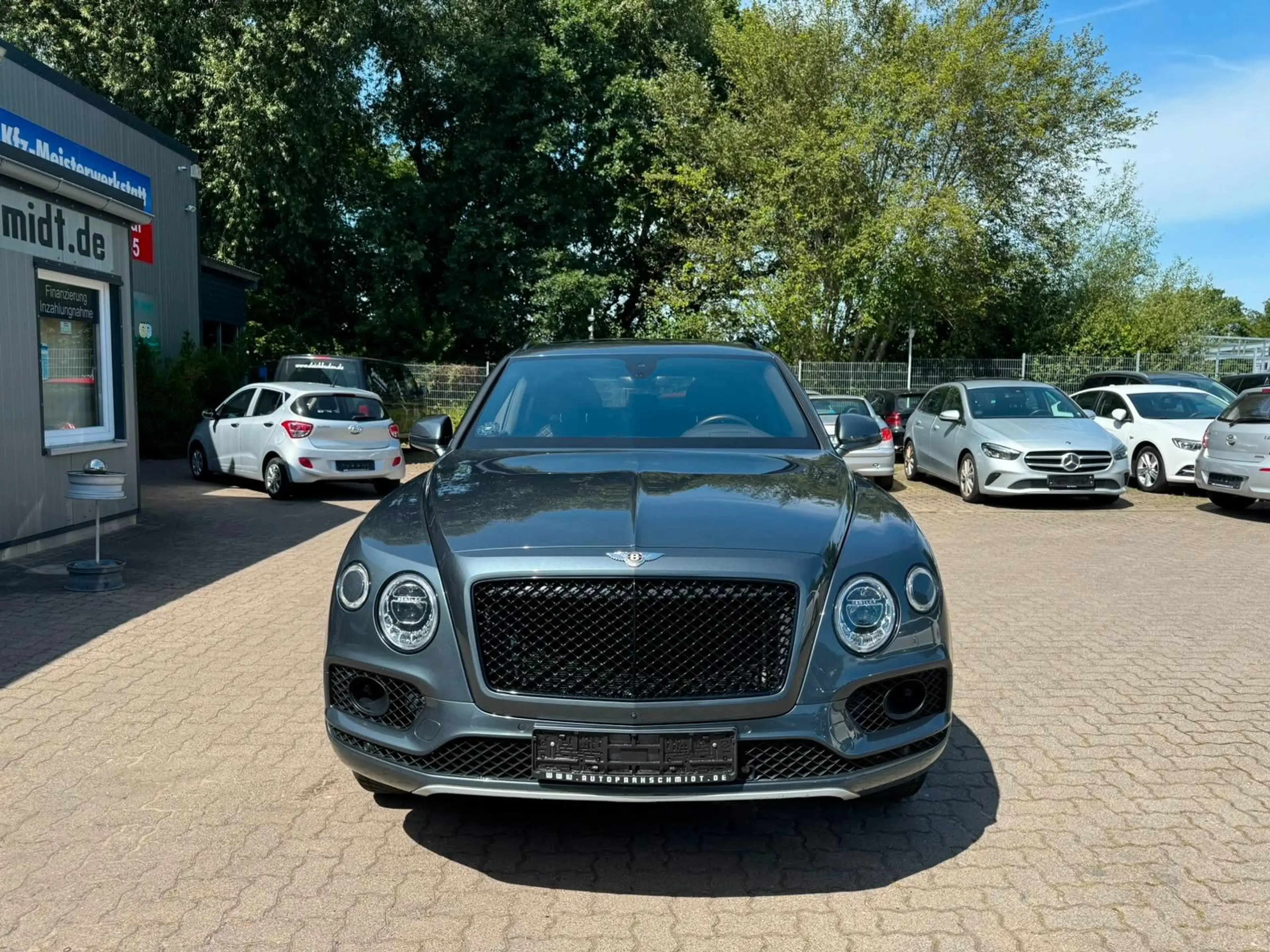 Bentley Bentayga V8 1-HAND*MWST*HUD*AIR*SOFT*360°*PANO! — photo 2