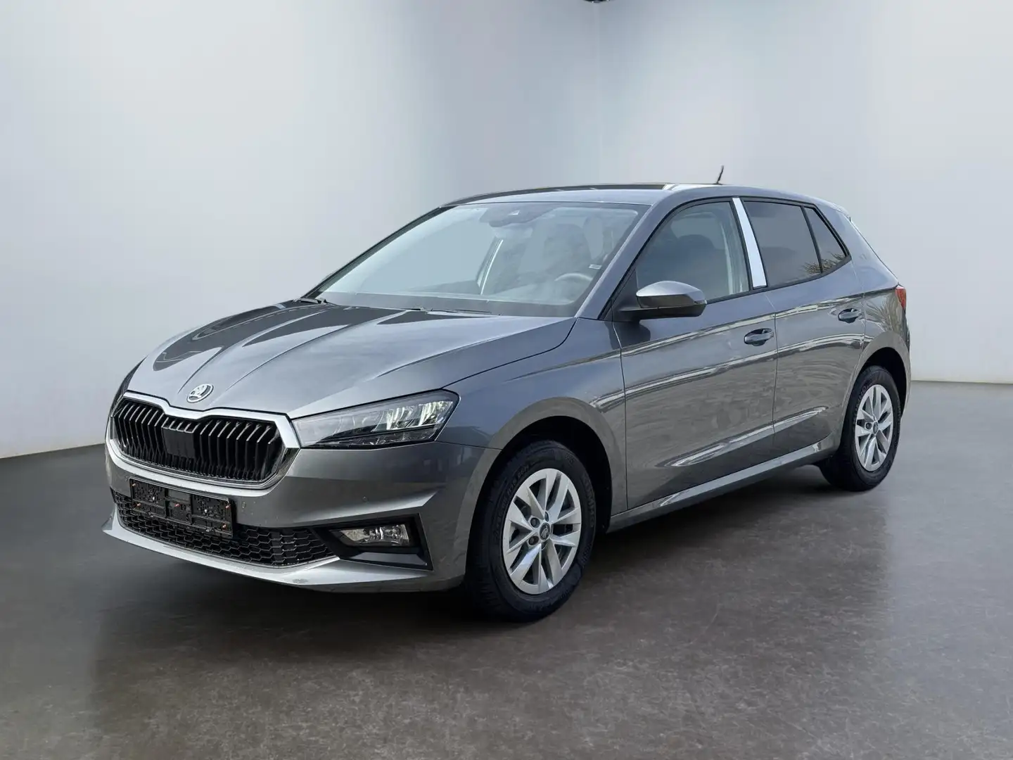 Skoda Fabia Drive Plus 1.0 TSI DSG 2ZKlima AHK Apple 2 x PD... Grau - 1