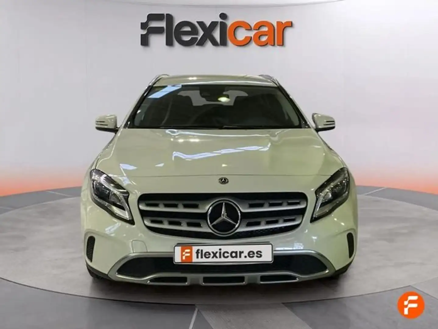 Mercedes-Benz GLA 200 200d Blanco - 2