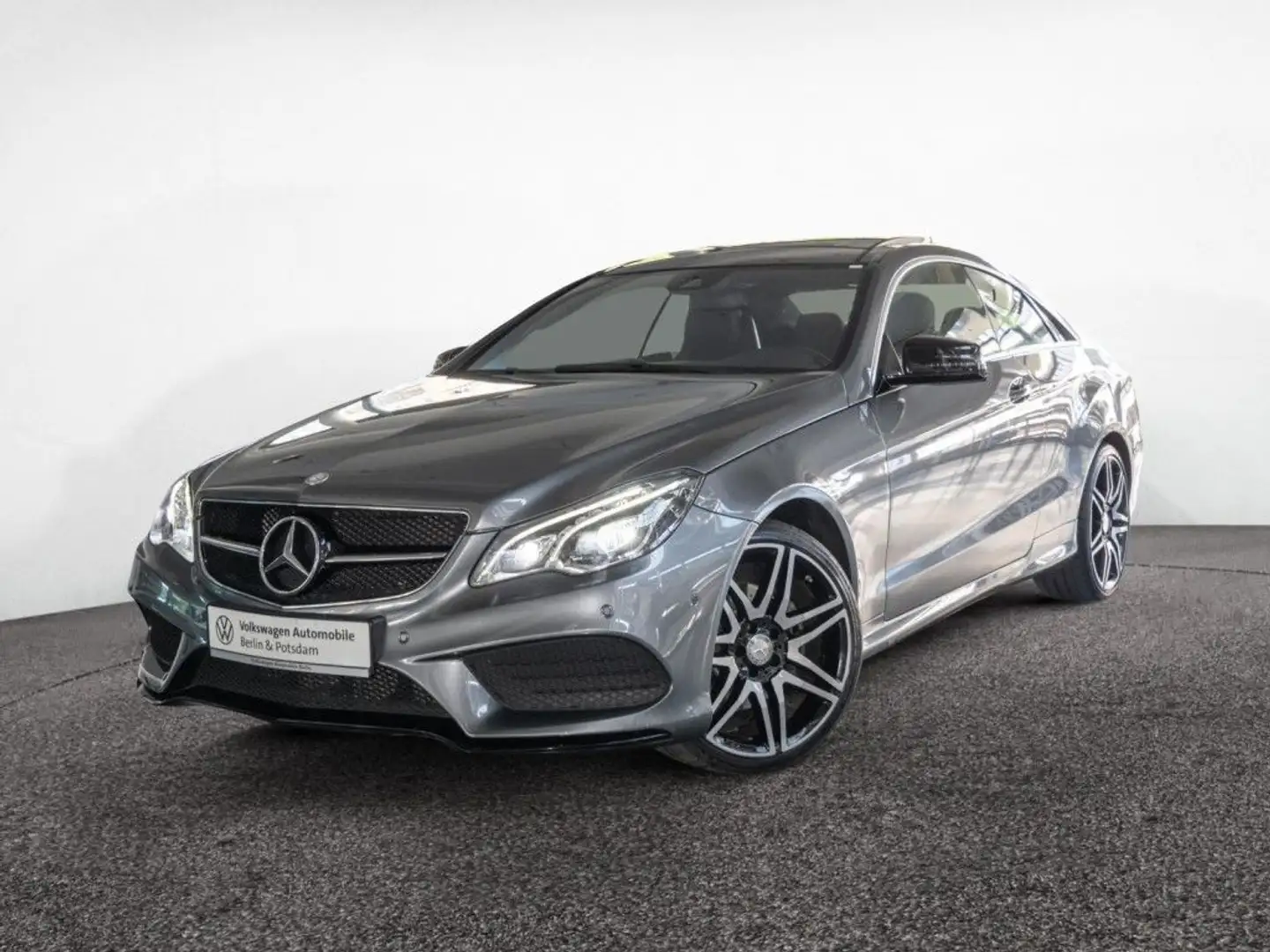 Mercedes-Benz E 200 Benz E 200 Coupe LED Navi Leder Pano Gris - 1