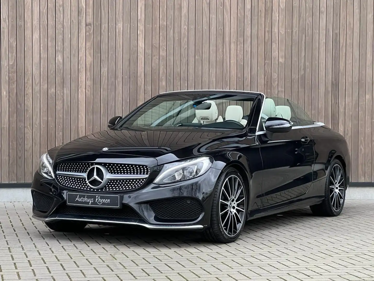 Mercedes-Benz C 250 Cabrio Prestige AMG Černá - 2