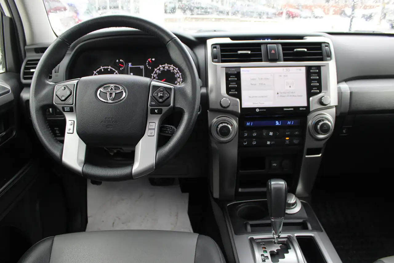 Toyota 4-Runner снимка Toyota 4-Runner