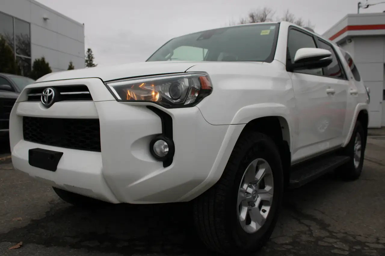 Toyota 4-Runner снимка Toyota 4-Runner